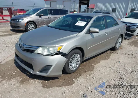 2013 Toyota Camry Le z USA, uszkodzony, nr VIN 4T4BF1FK1DR331644